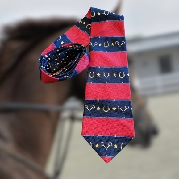 VINTAGE Tommy Hilfiger Men's Horse Shoe Equestrian Show 100% Silk Necktie - Picture 1 of 7